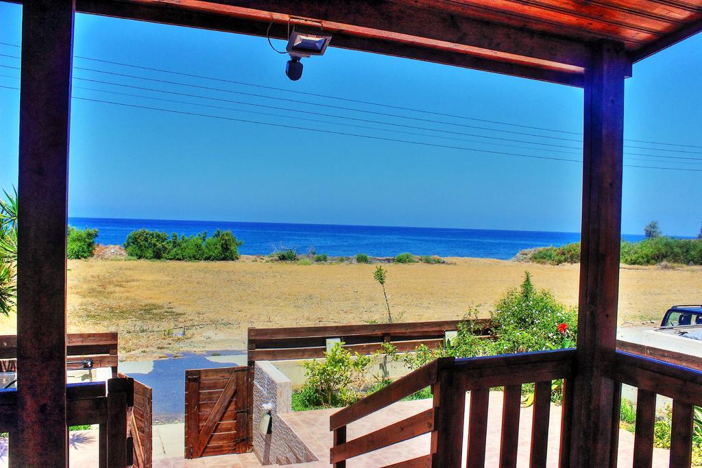 Villa Majestic Agia Marina  Dış mekan fotoğraf