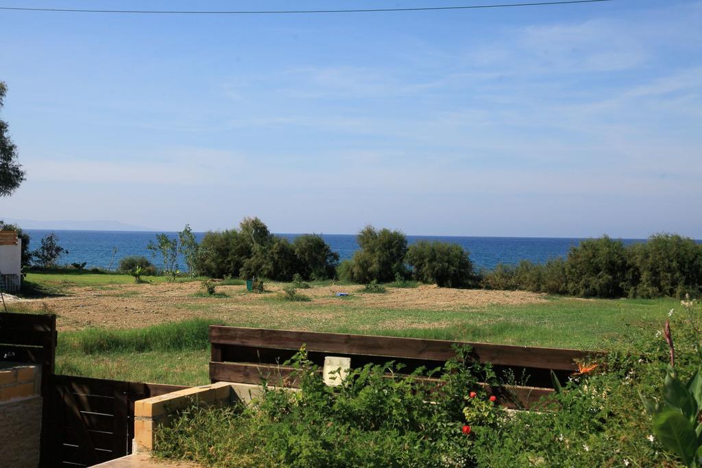 Villa Majestic Agia Marina  Dış mekan fotoğraf
