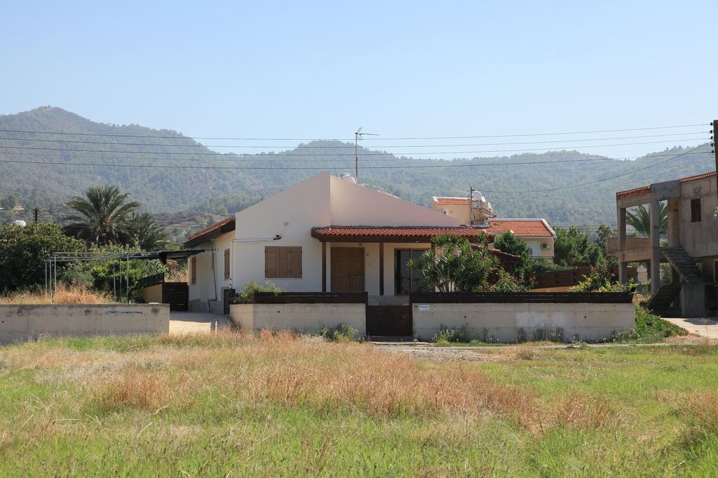 Villa Majestic Agia Marina  Dış mekan fotoğraf